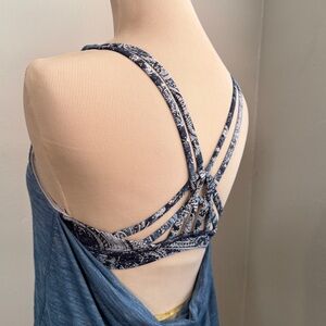 Lululemon Moment To Movement 2-In-1 Tank
Heathered Carbon Blue